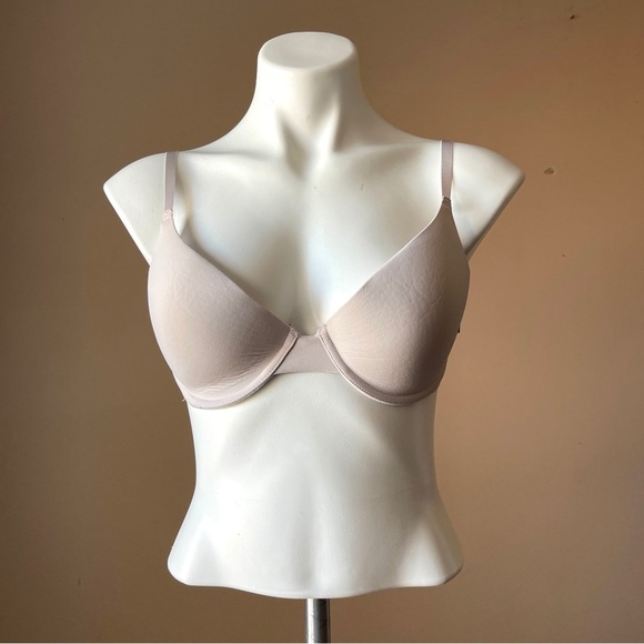 VINCE CAMUTO | Beige Seamless Underwire Bra Sz 36C - Picture 1 of 6